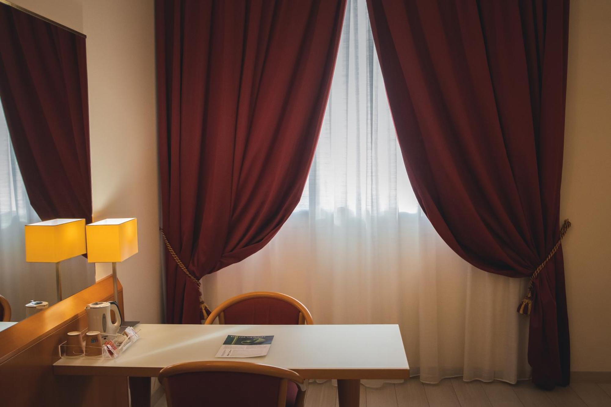 Best Western Mirage Hotel Fiera Paderno Dugnano Buitenkant foto